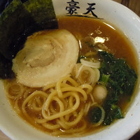 「らーめん￥７００＋サービスライス」@豪天の写真