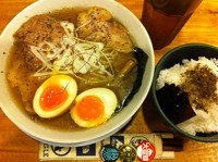 「特製らーめん※ご飯無料」@らーめん やまふじ 新大阪本店の写真