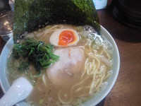 「らーめん(並)￥650」@壱八家 弘明寺店の写真