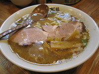 「らあ麺　580円＋玉葱　10円」@麺 髙はしの写真