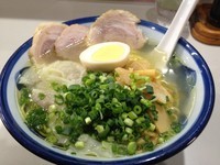 「塩わんたん麺 700円」@再来軒の写真