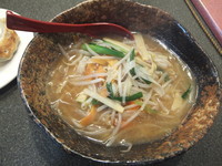 「味噌ラーメン650円＆餃子(クーポンで無料)」@中華料理 東陽の写真