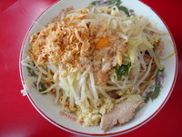「ラーメン(ニンニク・アブラ)+汁なし650円+80円」@ラーメン二郎 湘南藤沢店の写真