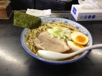 「濃口ラー麺大盛 味玉  ¥1000」@近喜屋の写真