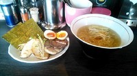 「豊潤鶏だし特選塩ラーメン」@麺処 ほん田 nijiの写真