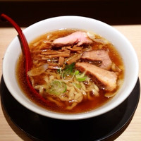 「喜多方らーめん（醤油） ¥750」@麺や 七彩 東京駅の写真