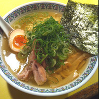 「塩らーめん中盛6番」@らーめん研究所の写真