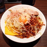 「まぜそば ¥750」@ジャンクガレッジ 東京ラーメンストリートの写真