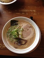「ラーメン500円、替玉１５０円？」@麺堂香 別府店の写真
