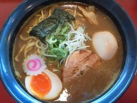 「カレーラーメン￥850円（味玉TPサービスCP）」@中華そばつけ麺 魚介の達人 久兵衛 取手店の写真