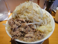 「こってり豚ダブル・野菜まし・ニンニクあり」@豚さんち 前橋店の写真