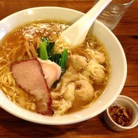「ワンタン麺（￥850）」@らーめん穀雨の写真