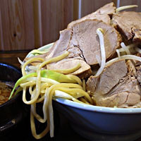 「つけ麺　中盛（300g）720円＋豚増しダブル280円」@郎郎郎の写真