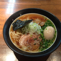 「濃厚魚出汁そば（醤油）780円、味玉100円」@喜元門 本店の写真