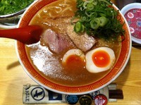「こってりらーめん＋煮玉子」@らーめん 一作 茨木店の写真