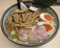 「ちゃーしゅーめん（大盛り）+煮卵+めんま」@いつみ屋の写真