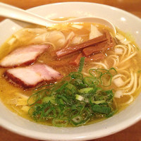 「比内地鶏と鯵の中華そば」@渡なべの写真