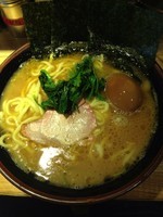 「ラーメン + 味玉」@横横家の写真