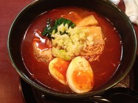 「辛口 鯛拉麺　真魚（900円）」@鯛麺 真魚の写真