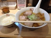 「喜多方ラーメン」@喜多方ラーメン坂内 新宿西口思い出横丁店の写真