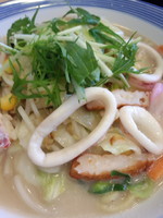 「海鮮とくちゃんぽんミニレタスチャーハンセット690円」@長崎ちゃんぽんリンガーハット 草加谷塚店の写真