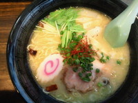 「塩白湯らぁめん 750円」@豊田町製麺所 バッチ屋の写真