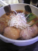 「金賞の塩らーめん+大盛り＋ライス」@ラーメン処 玄庵の写真