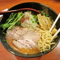 「【限定】赤ネコ　750円」@ラーメン ドラ猫の写真