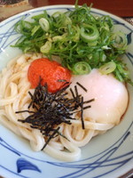 「明太釜玉（大・温玉）480円」@丸亀製麺 神田小川町店の写真