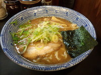 「新味魚介豚骨」@上野 戸みら伊本舗の写真