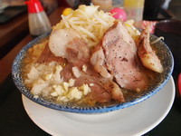 「上肉ましラーメン」@ジャンキーモンキーJr.の写真