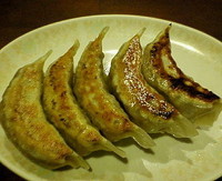 「餃子とラーメンセット　６９０円（餃子単品３００円）」@中華料理 帝里加の写真