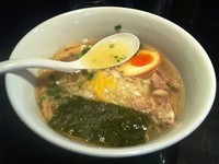 「鶏塩ソバ」@濃厚つけ汁ソバ FRIDAY 勝田店の写真