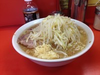 「小麺半分ニンニク多め」@ラーメン二郎 神田神保町店の写真