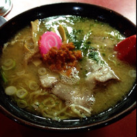 「辛味噌ラーメン大盛り」@龍上海 栄町支店の写真