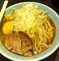 「プチラーメン　味玉　ニンニク」@郎郎郎の写真