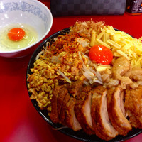 「まぜそば大＋チーズ＋豚三枚＋生卵」@麺屋 桐龍の写真