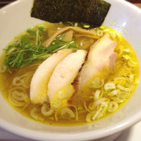 「鶏香る中華そば」@麺処 鳴声の写真