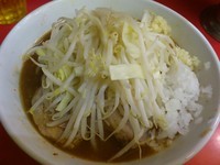 「カレーラーメン ￥750」@豚ラーメン 蕨店の写真
