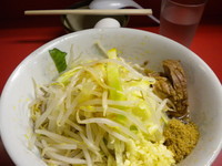 「汁なし 600円（麺少なめ、ヤサイ・ニンニク・カラメ・魚粉）」@ラーメン二郎 環七一之江店の写真