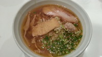 「あっさり魚出汁エビ風味(醤油)￥680」@はりけんラーメンの写真