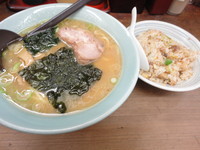 「ラーメン+半チャーハン（900円）」@らーめん さつまっ子の写真