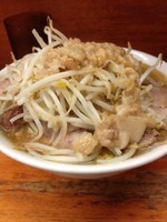 「小豚(ニンニクアブラ)麺少なめ」@ラーメン二郎 立川店の写真