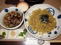 「石臼挽きざるらーめん　850円」@与ろゐ屋の写真