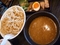 「超濃厚魚介とんこつつけ麺(特盛)」@らーめん春樹 新大塚店の写真