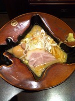 「極上渡り蟹の味噌らーめん味玉入り 950円」@蟹専門 けいすけ 北の章の写真