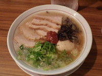 「赤全部のせ＋替玉」@麺ダイニング 福の写真