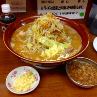 「豚増しラーメン＋麺ちょい増し＋煮卵」@ラーメンの店 どでん 北浦和店の写真