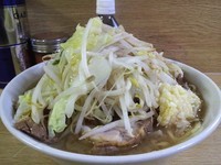 「ラーメン豚入り ￥800 ニンニク カラメ」@ラーメン二郎 栃木街道店の写真