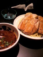 「相傳つけ麺赤(大盛り)」@麺屋武蔵 武骨相傳の写真